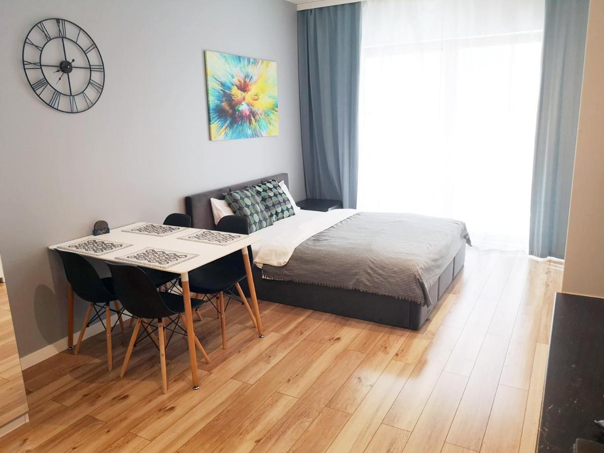 Novum Apartment With Parking Cracovie Extérieur photo